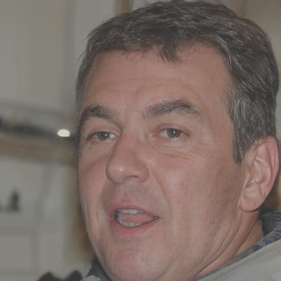 Diego Castillo, fotógrafo especializado en técnicas experimentales y procesos alternativos